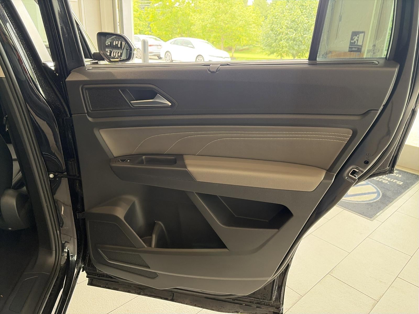 2022 Volkswagen Atlas 2.0T SE w/Technology 4MOTION