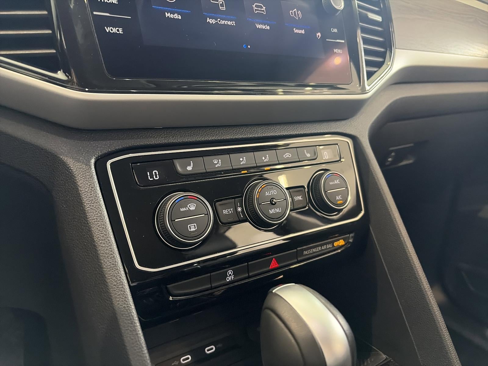 2022 Volkswagen Atlas 2.0T SE w/Technology 4MOTION