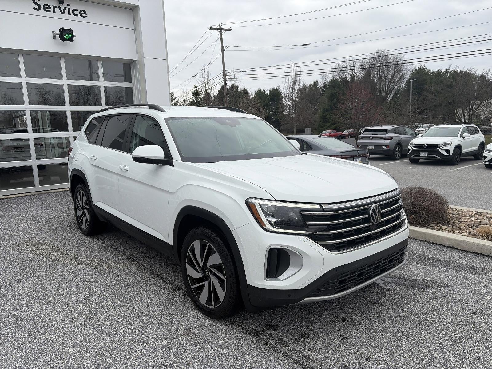 2024 Volkswagen Atlas 2.0T SE w/Technology 4MOTION