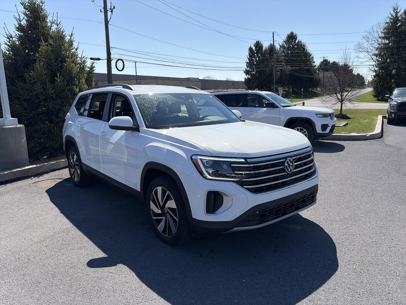 2024 Volkswagen Atlas 2.0T SE w/Technology 4MOTION