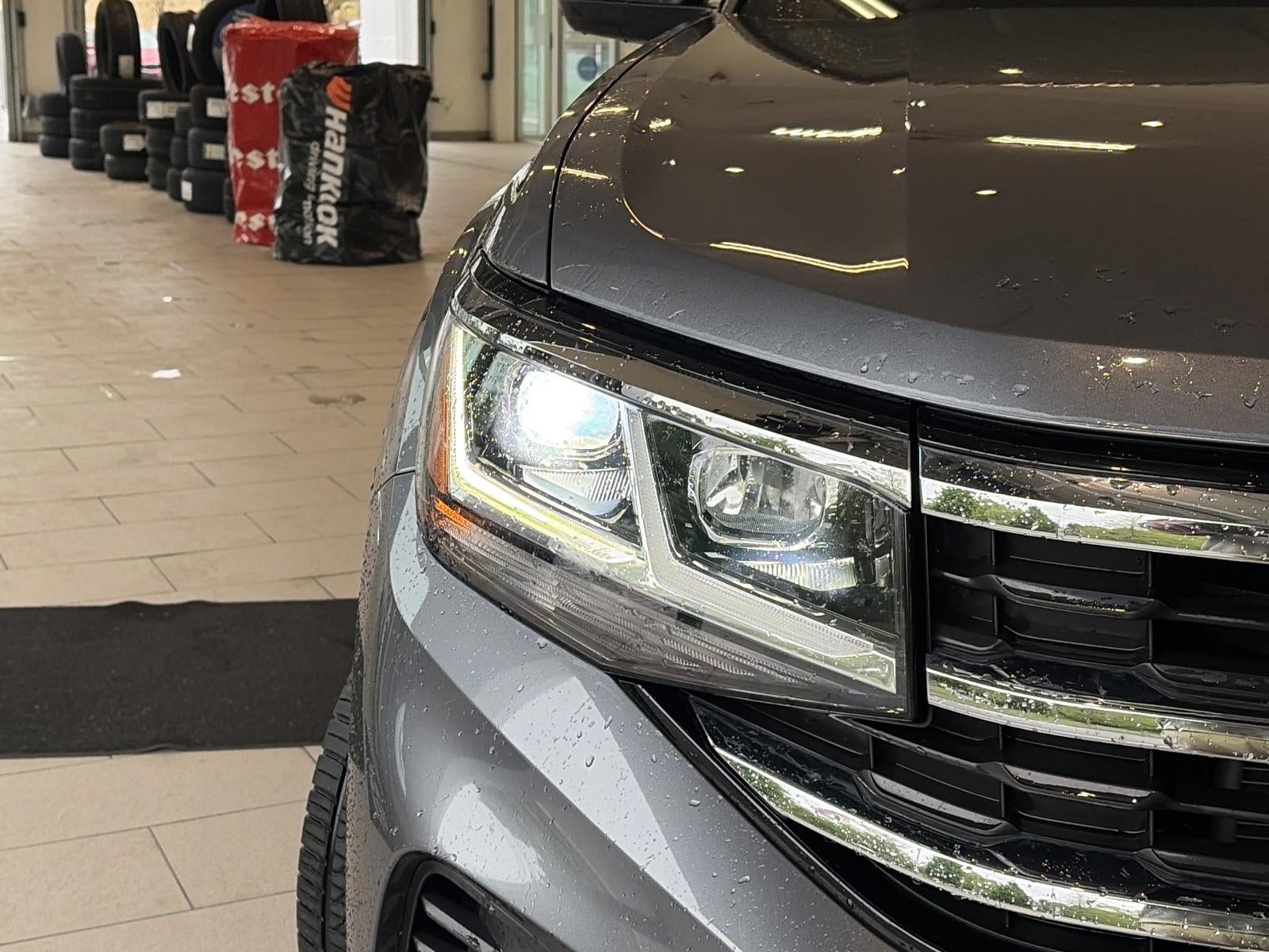 2023 Volkswagen Atlas Cross Sport 2.0T SE w/Technology 4MOTION