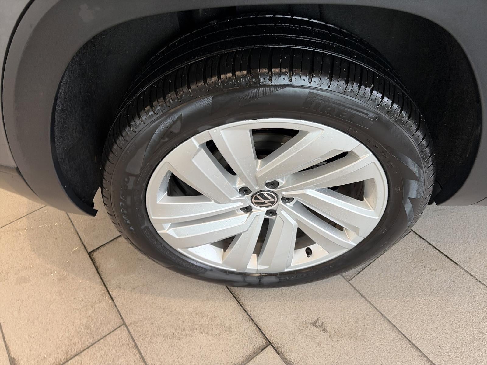 2023 Volkswagen Atlas Cross Sport 2.0T SE w/Technology 4MOTION