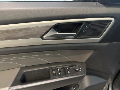 2023 Volkswagen Atlas Cross Sport 2.0T SE w/Technology 4MOTION