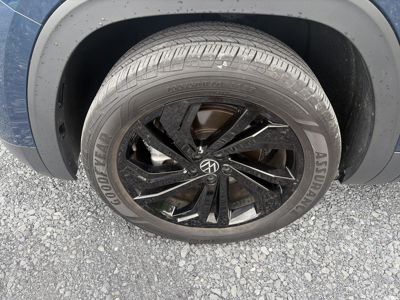 2023 Volkswagen Atlas 2.0T SE w/Technology 4MOTION