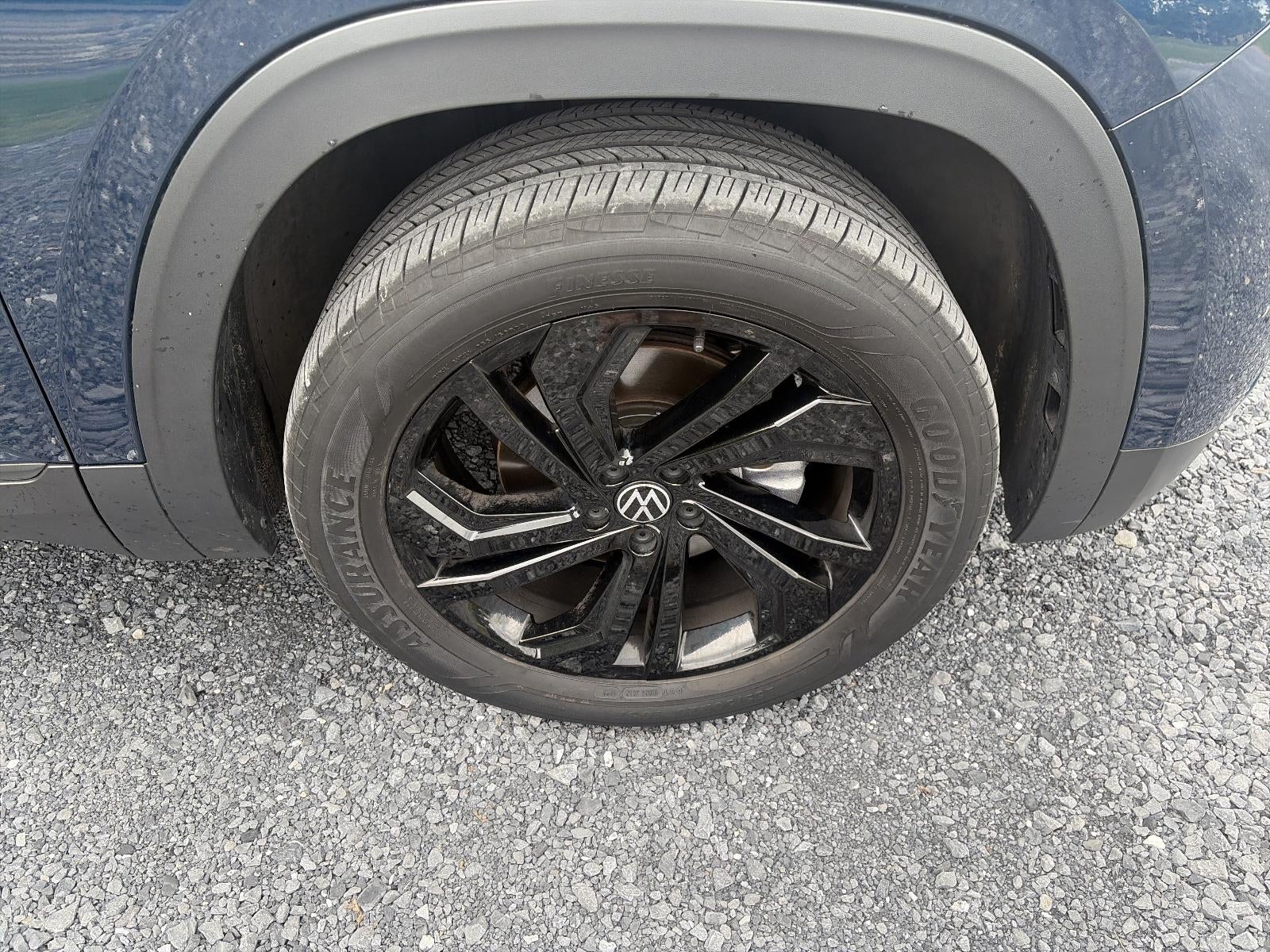 2023 Volkswagen Atlas 2.0T SE w/Technology 4MOTION