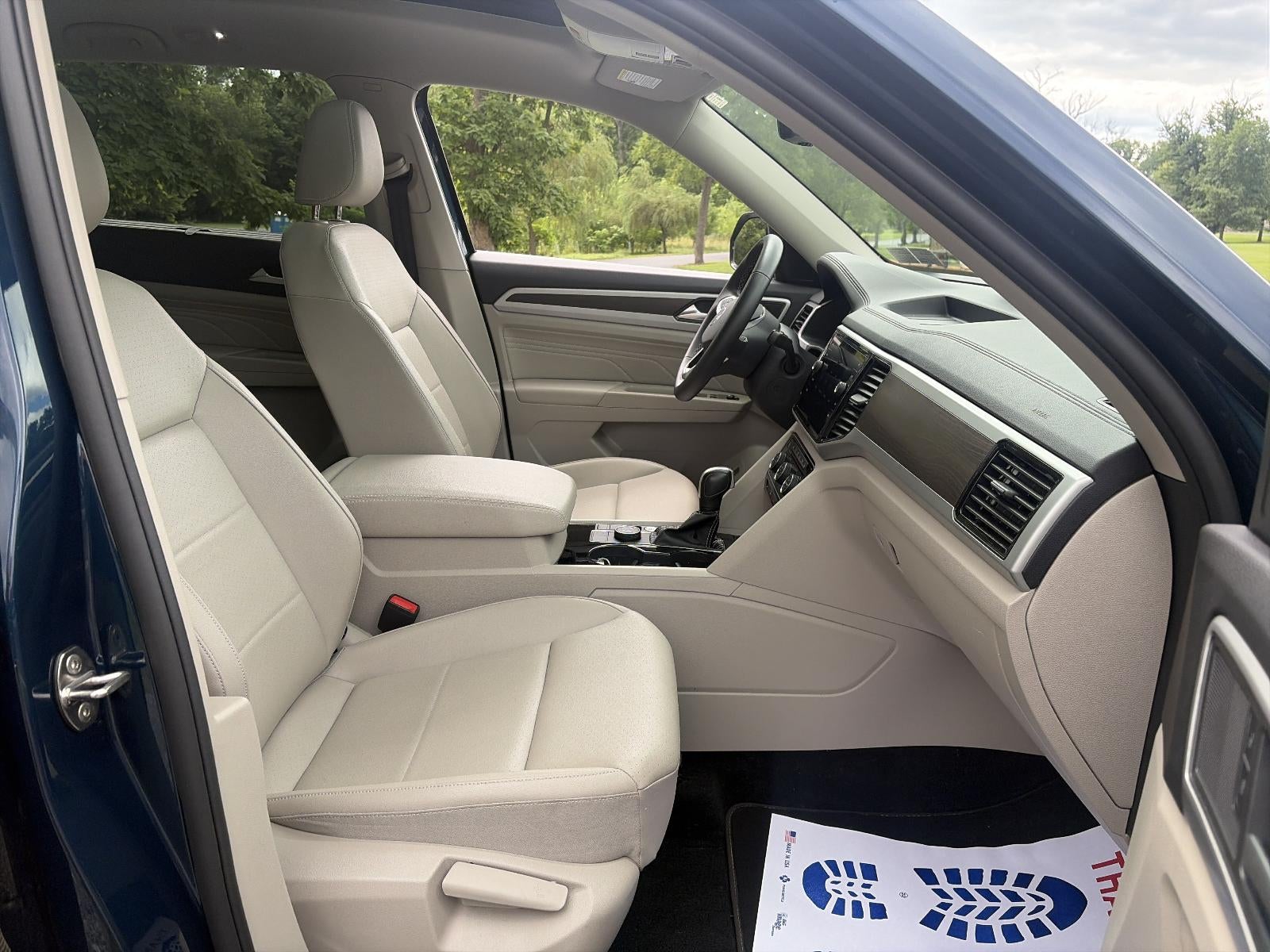2023 Volkswagen Atlas 2.0T SE w/Technology 4MOTION