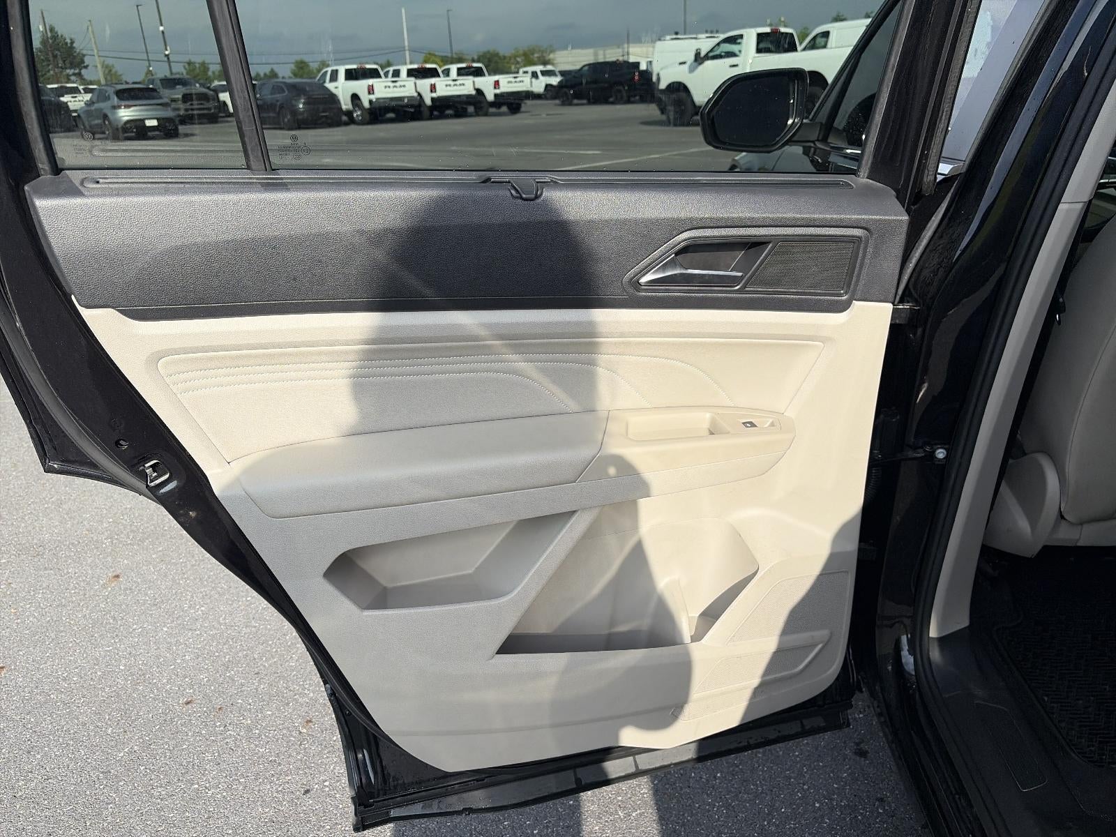 2022 Volkswagen Atlas 3.6L V6 SE w/Technology 4MOTION