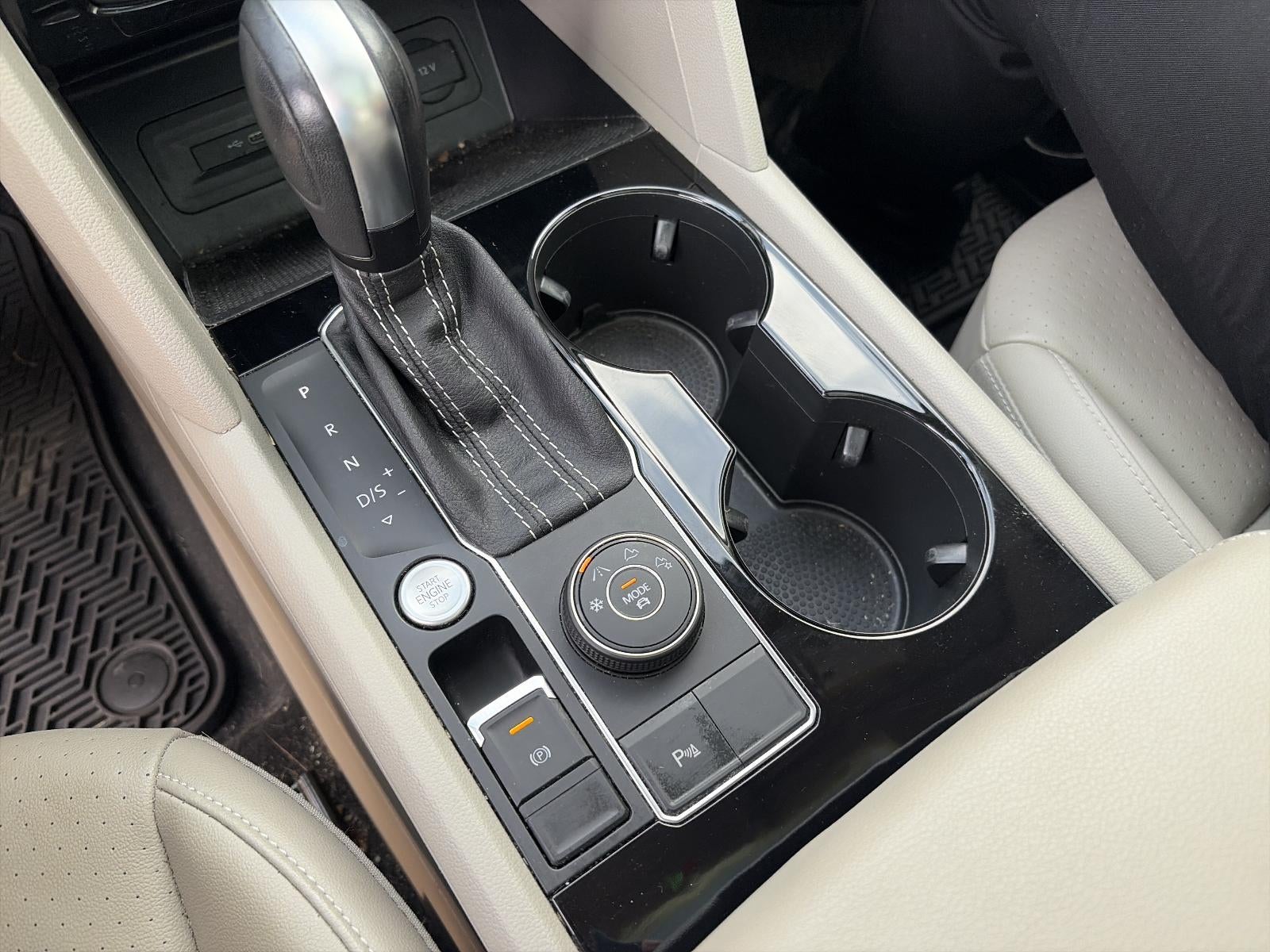 2022 Volkswagen Atlas 3.6L V6 SE w/Technology 4MOTION