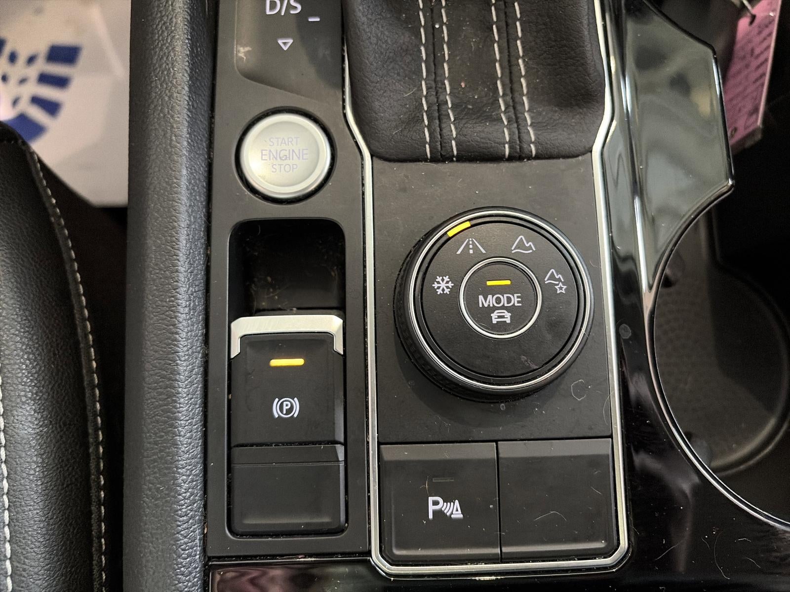 2023 Volkswagen Atlas 3.6L V6 SE w/Technology 4MOTION