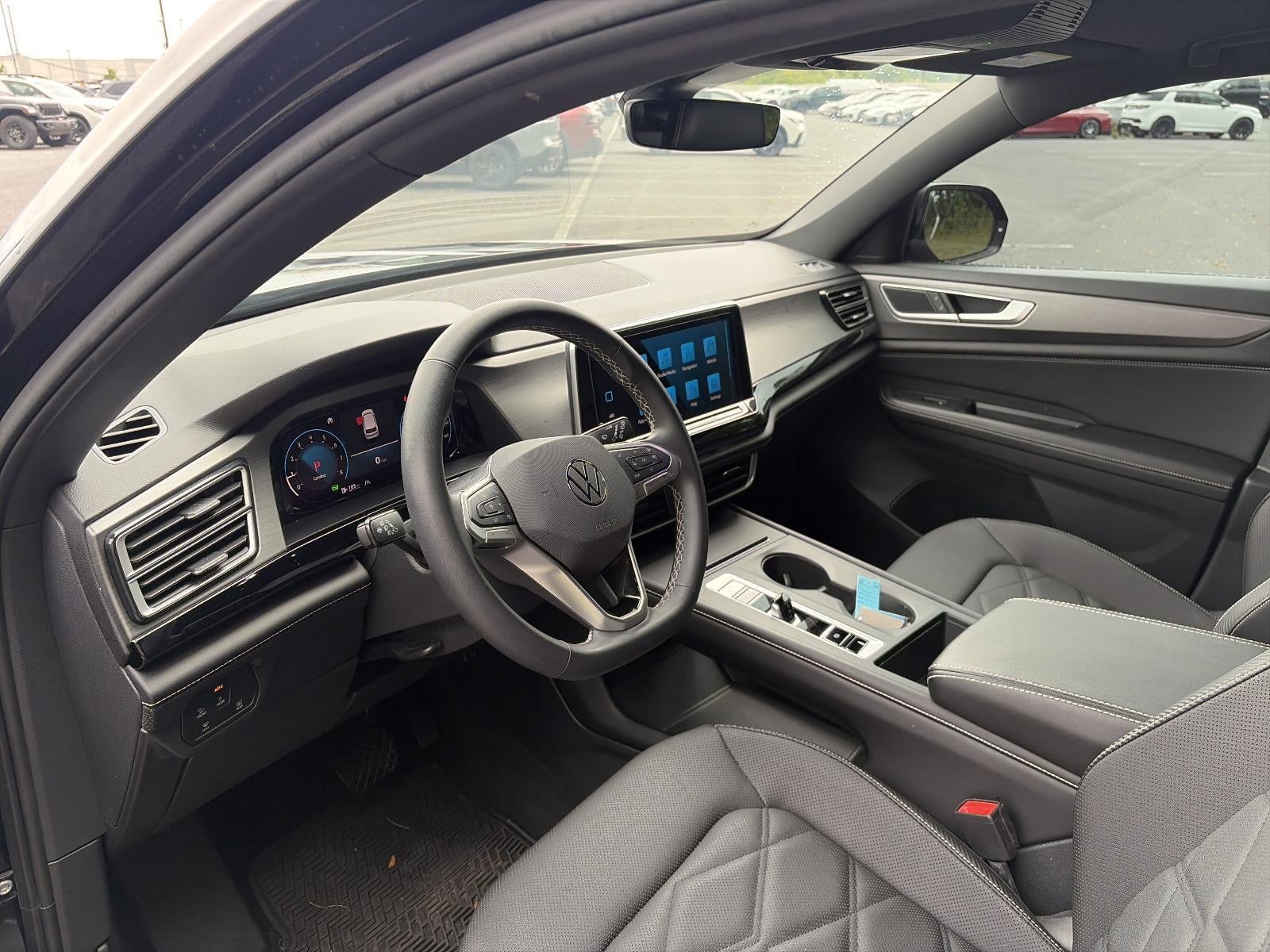 2024 Volkswagen Atlas Cross Sport 2.0T SE 4MOTION