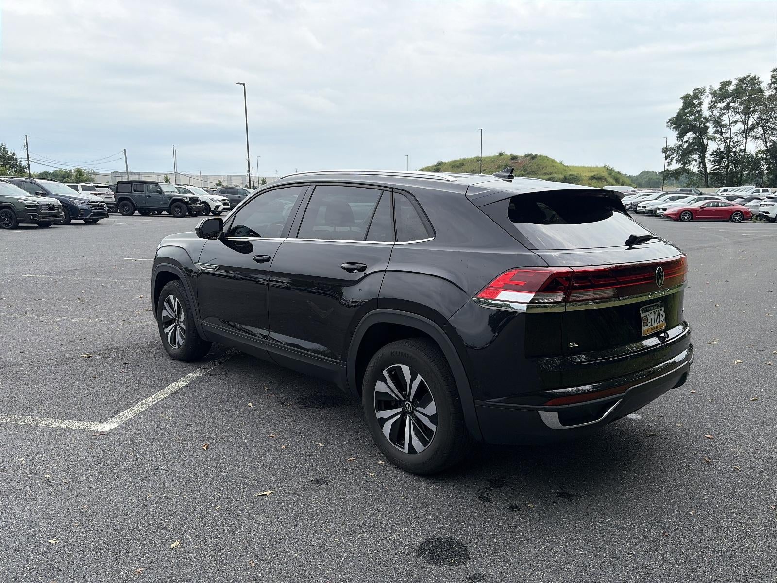 2024 Volkswagen Atlas Cross Sport 2.0T SE 4MOTION