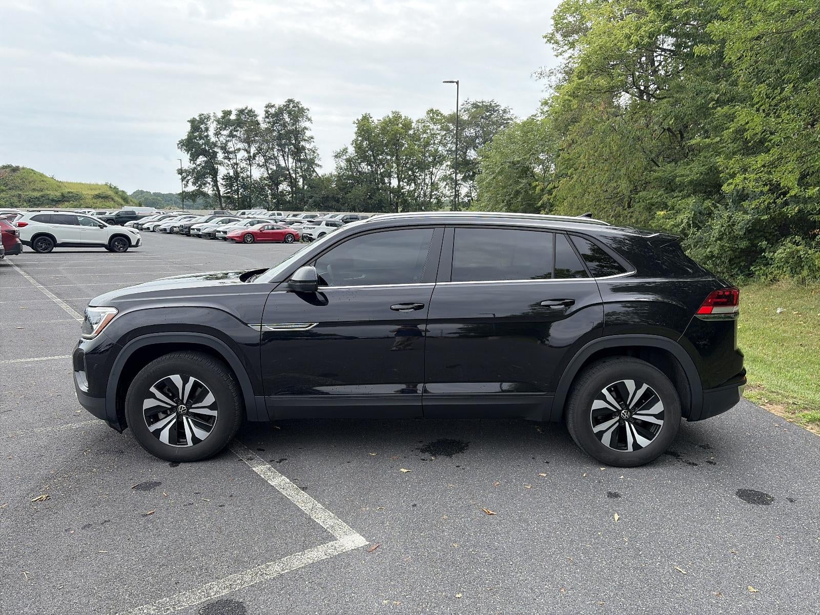 2024 Volkswagen Atlas Cross Sport 2.0T SE 4MOTION
