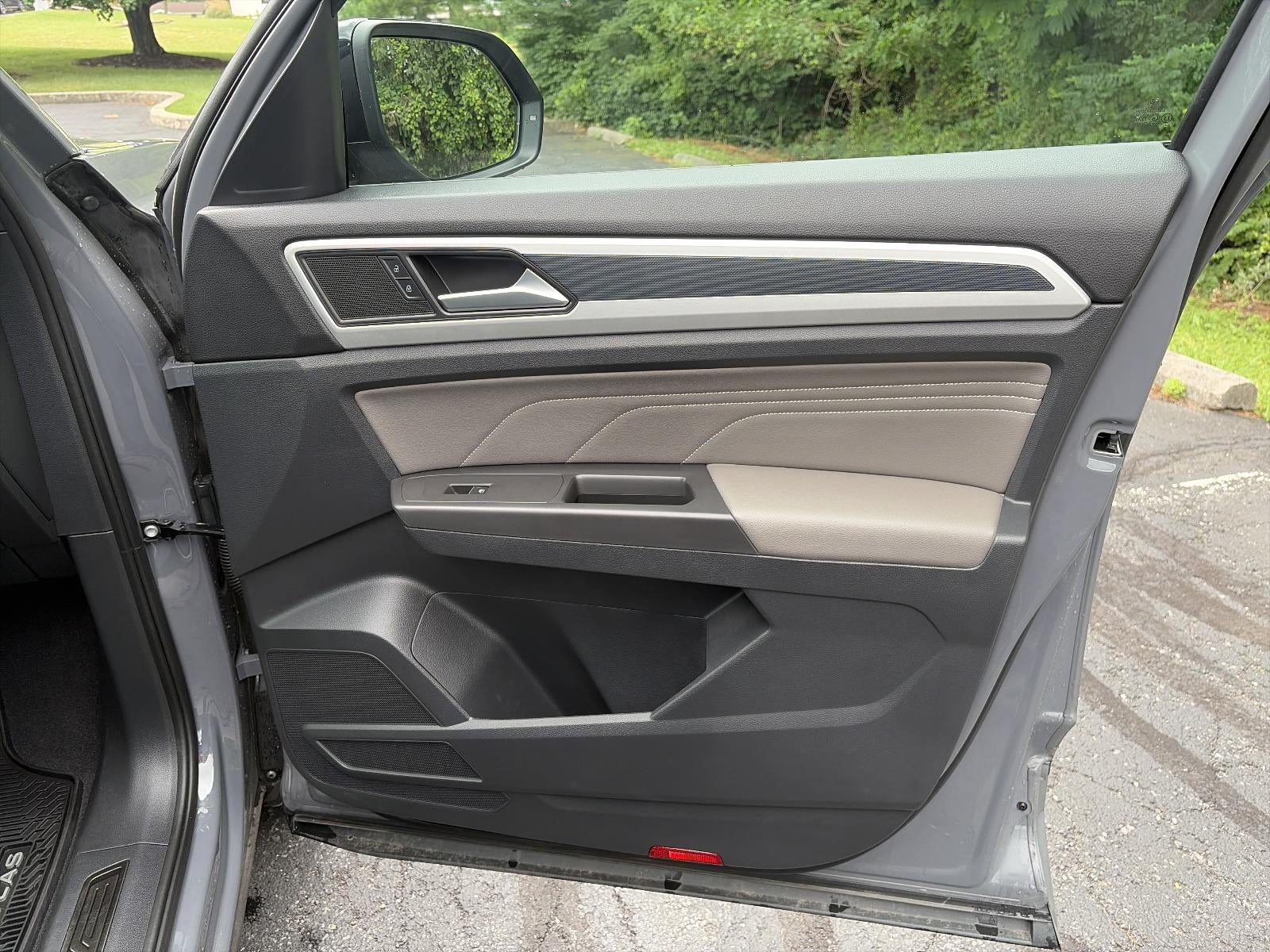2023 Volkswagen Atlas Cross Sport 3.6L V6 SEL R-Line Black 4MOTION