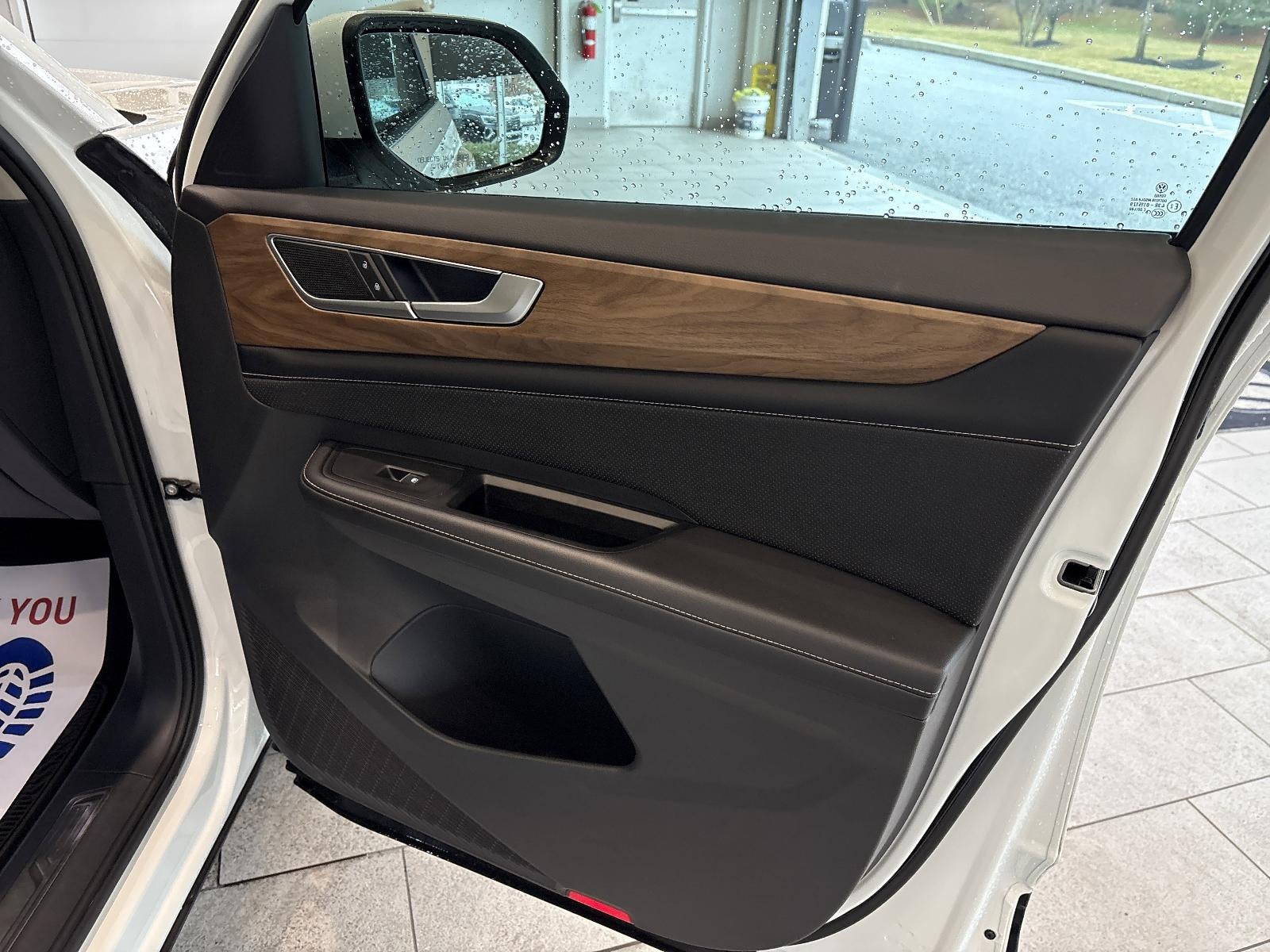 2024 Volkswagen Atlas 2.0T SE w/Technology FWD