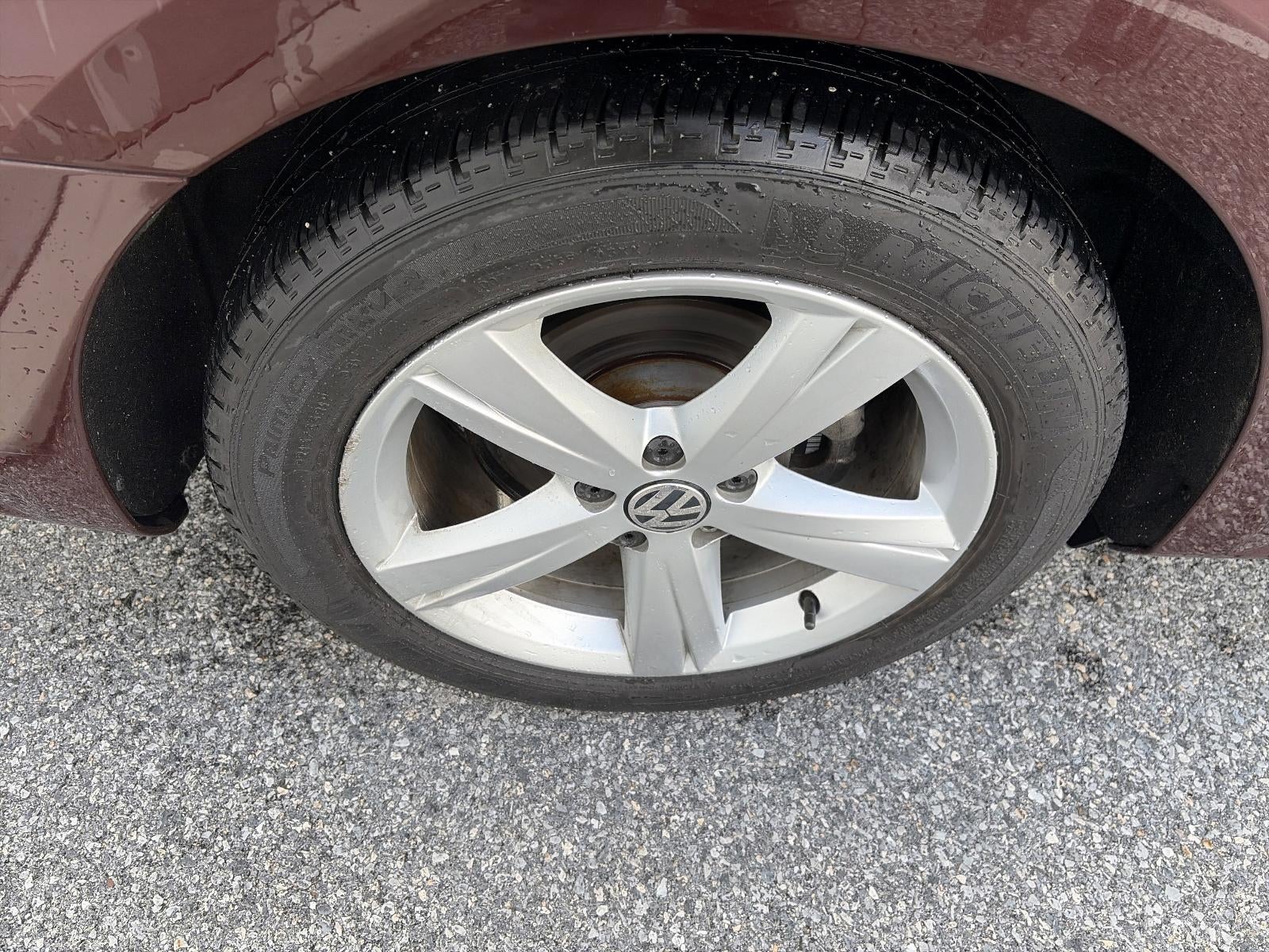 2013 Volkswagen Passat 4dr Sdn 2.5L Manual SE PZEV