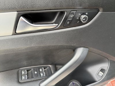 2013 Volkswagen Passat 4dr Sdn 2.5L Manual SE PZEV