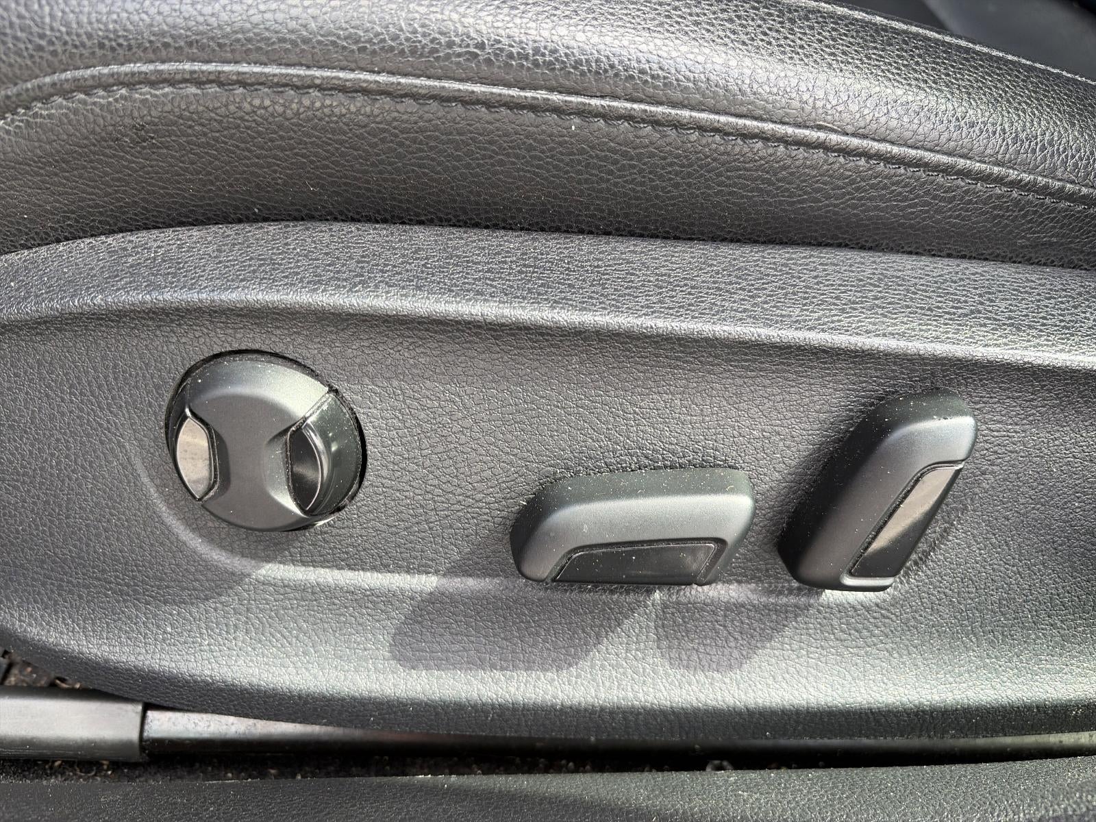 2013 Volkswagen Passat 4dr Sdn 2.5L Manual SE PZEV