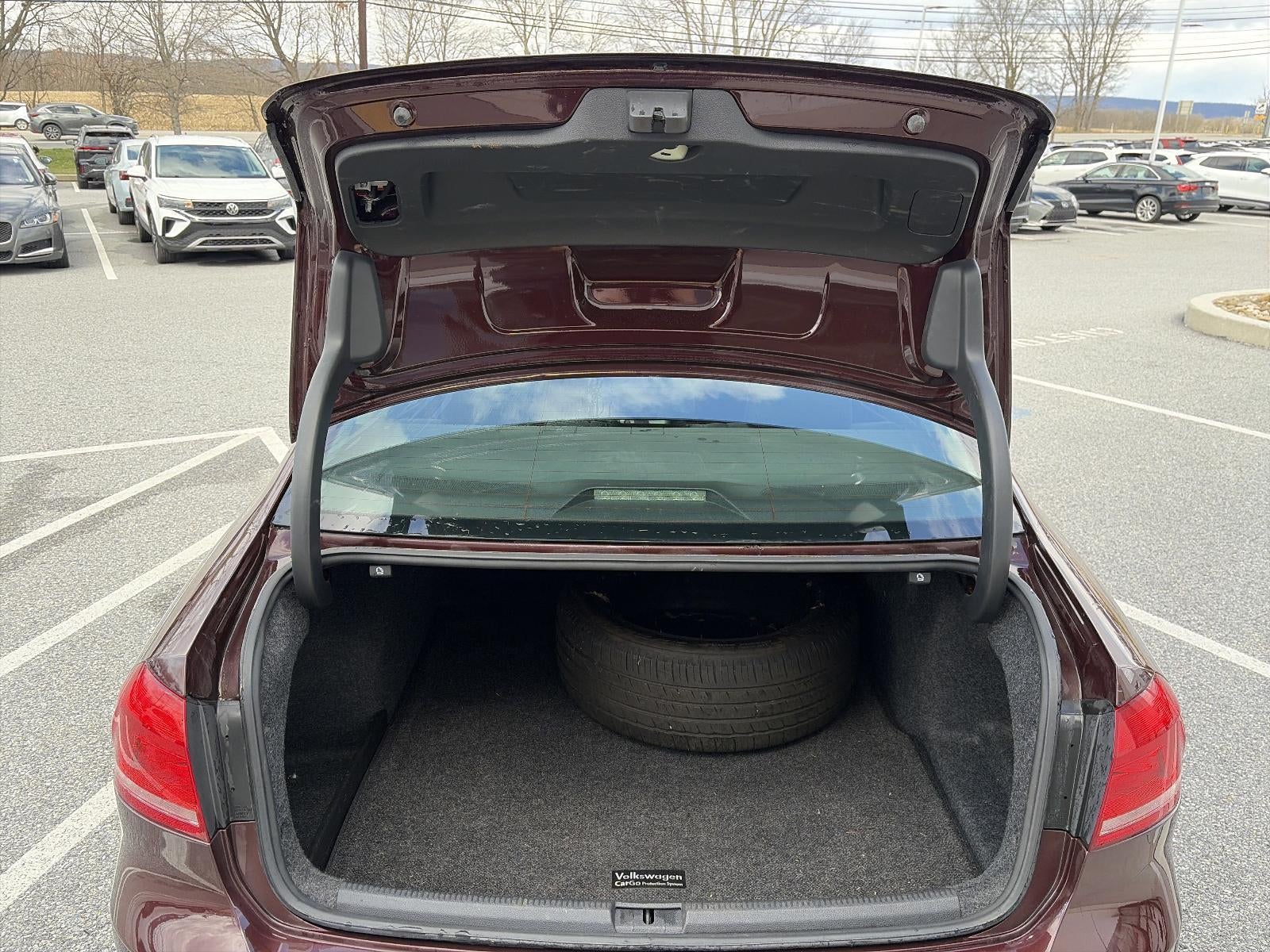 2013 Volkswagen Passat 4dr Sdn 2.5L Manual SE PZEV