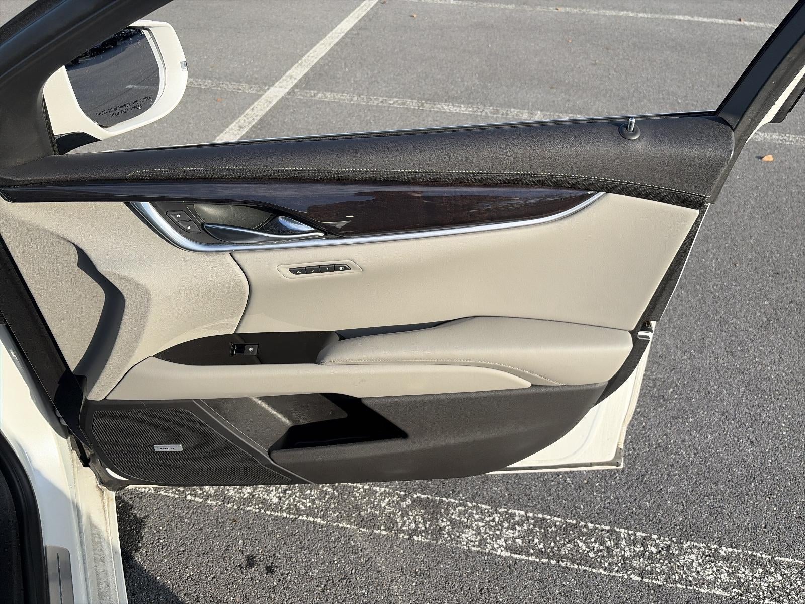 2016 Cadillac XTS 3.6L V6 AWD Luxury