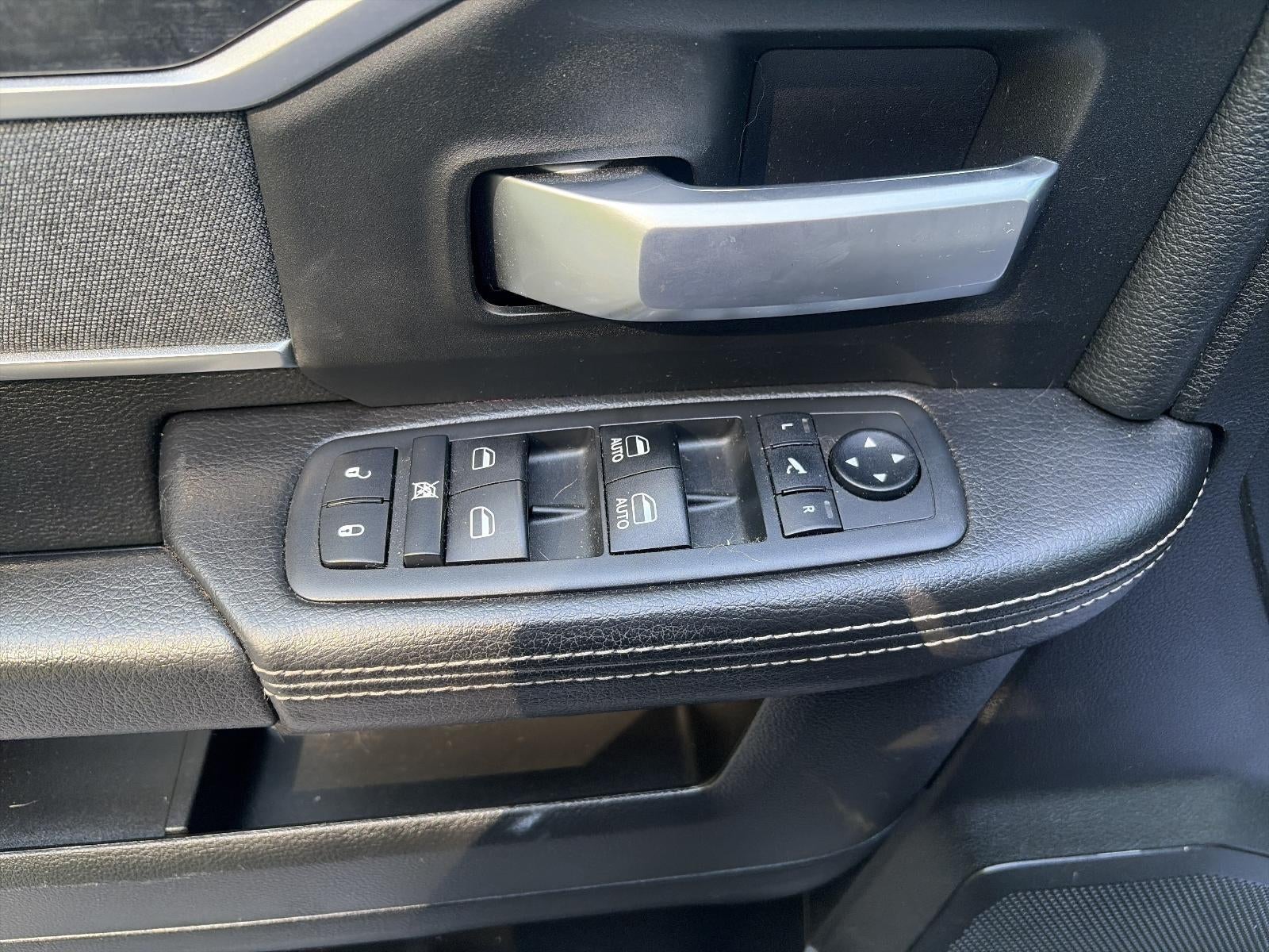 2019 RAM 3500 Big Horn 4x4 Crew Cab 6'4" Box