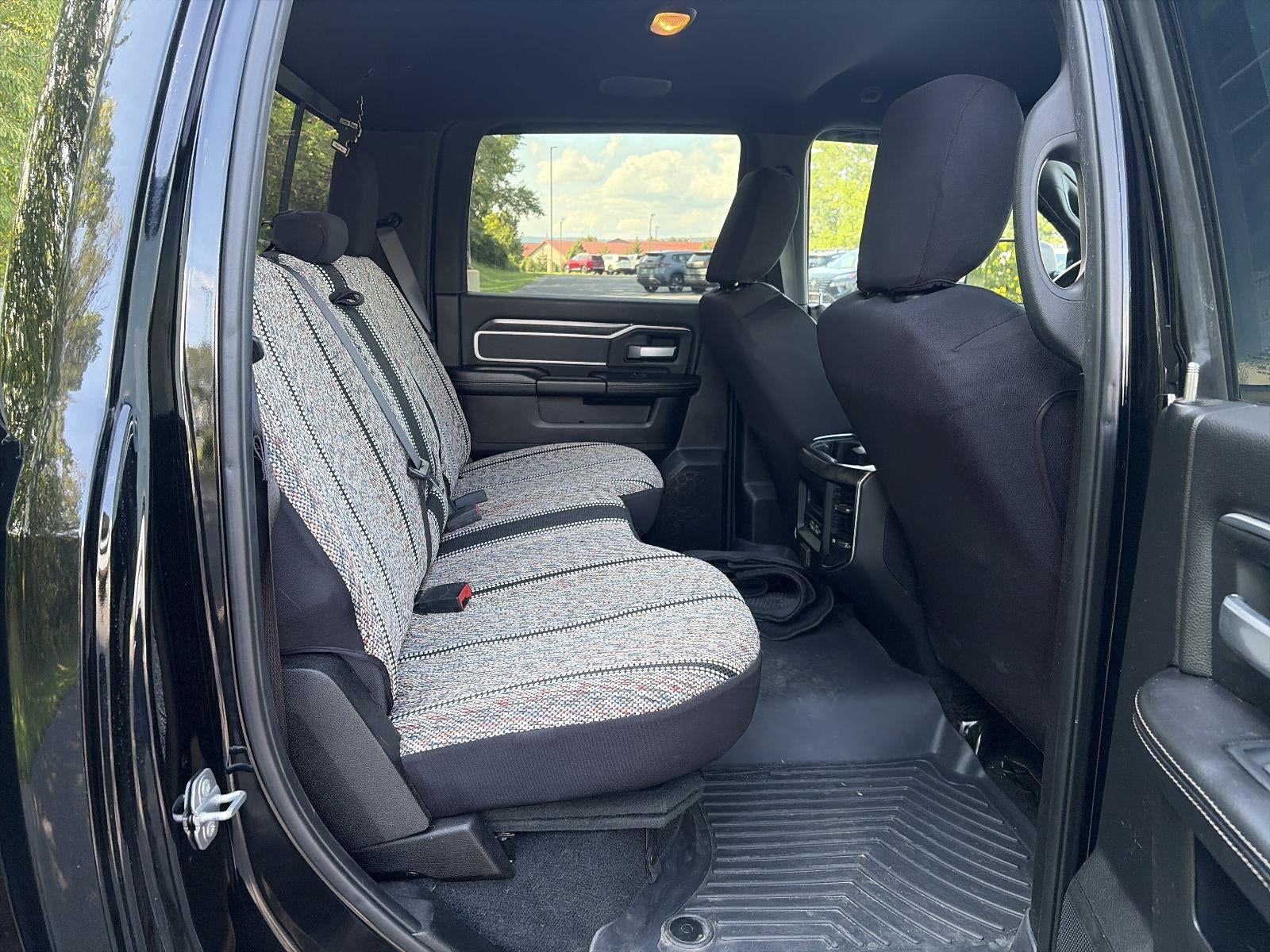 2019 RAM 3500 Big Horn 4x4 Crew Cab 6'4" Box