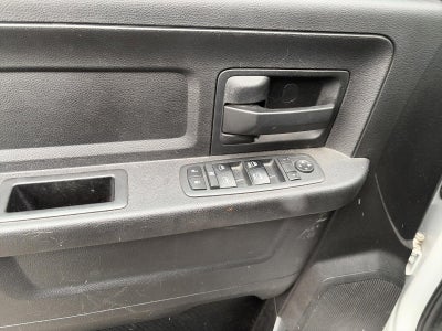 2017 RAM 1500 Express 4x4 Crew Cab 5'7" Box