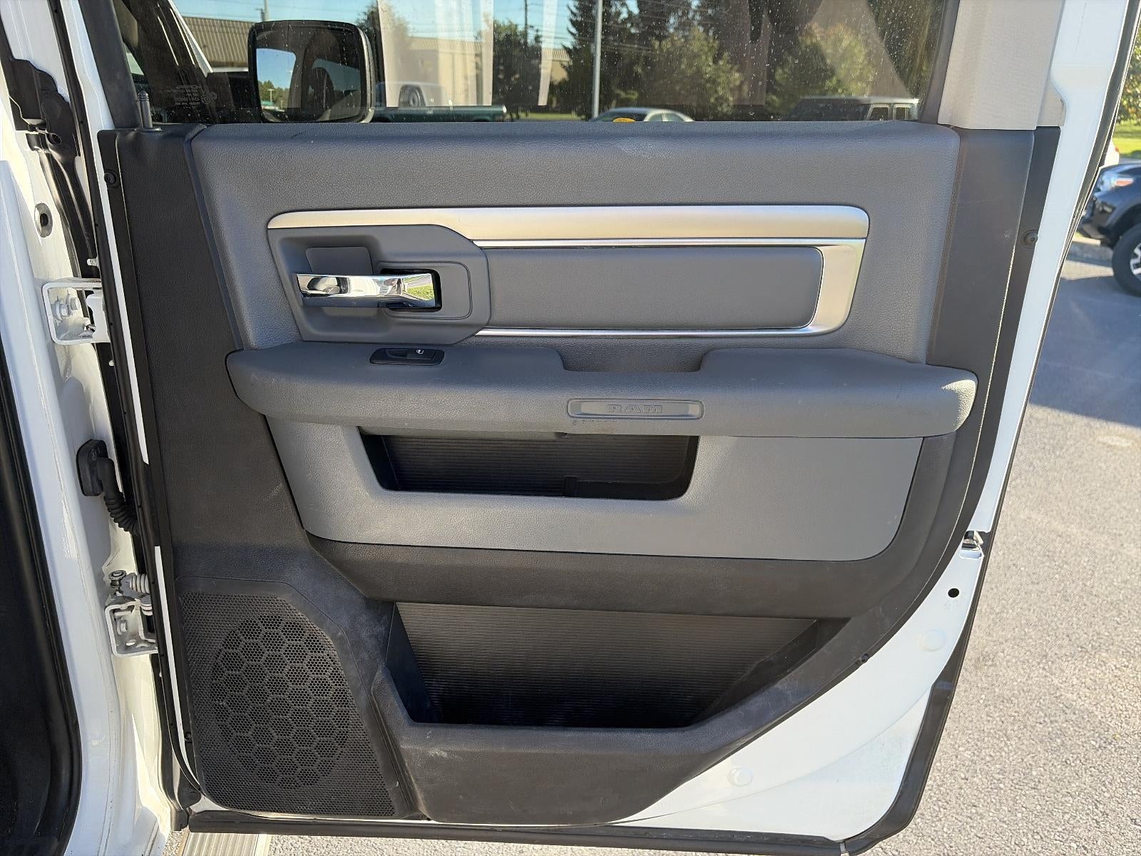 2018 RAM 2500 Big Horn 4x4 Crew Cab 6'4" Box