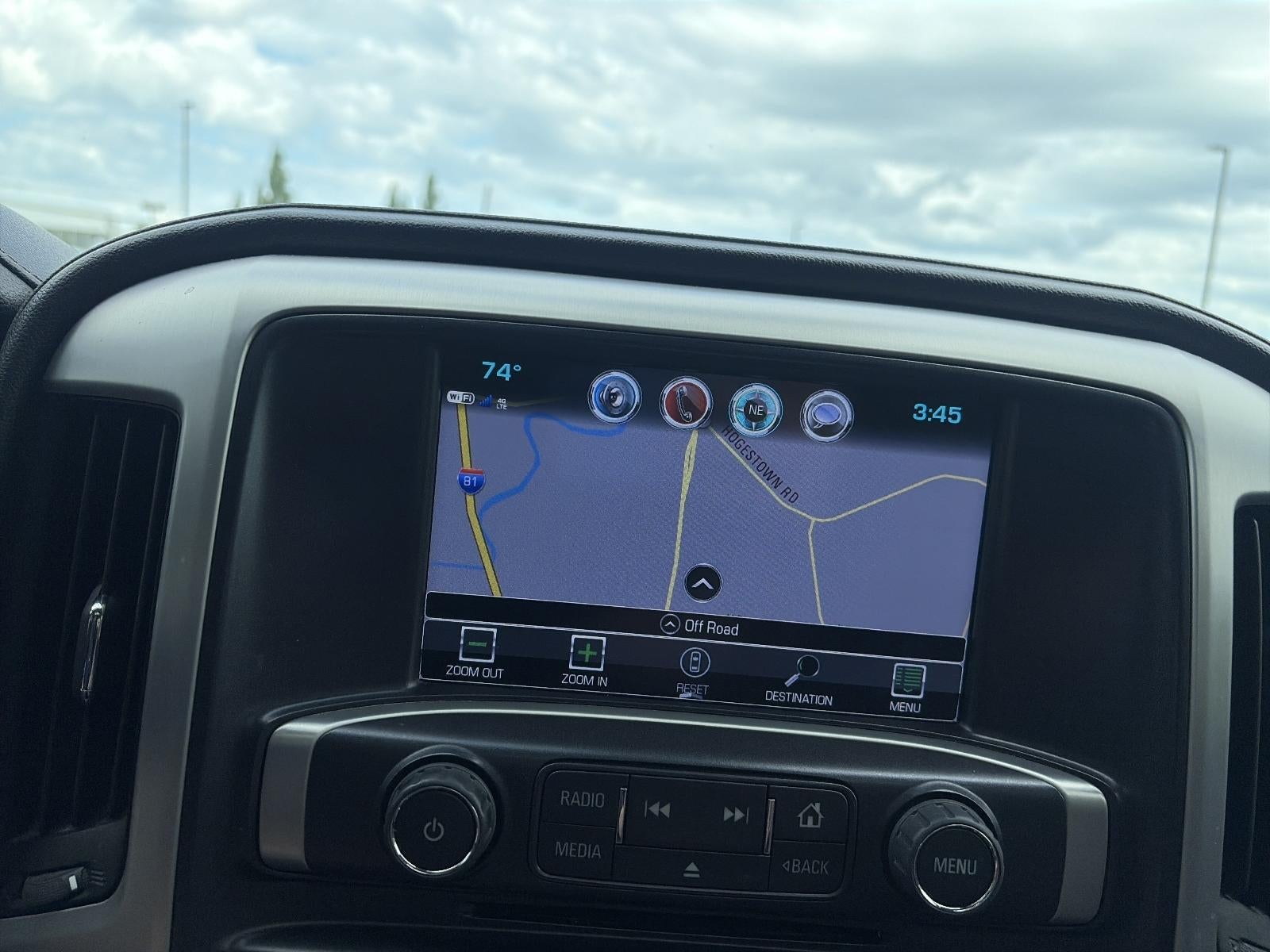 2017 GMC Sierra 1500 Crew Cab Standard Box 4-Wheel Drive SLT