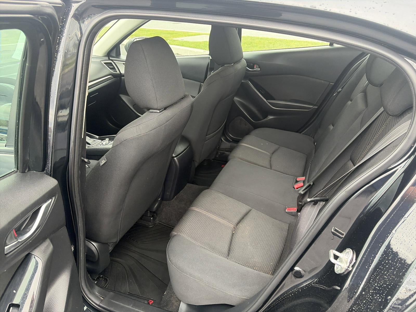 2018 Mazda Mazda3 4-Door Sport Auto