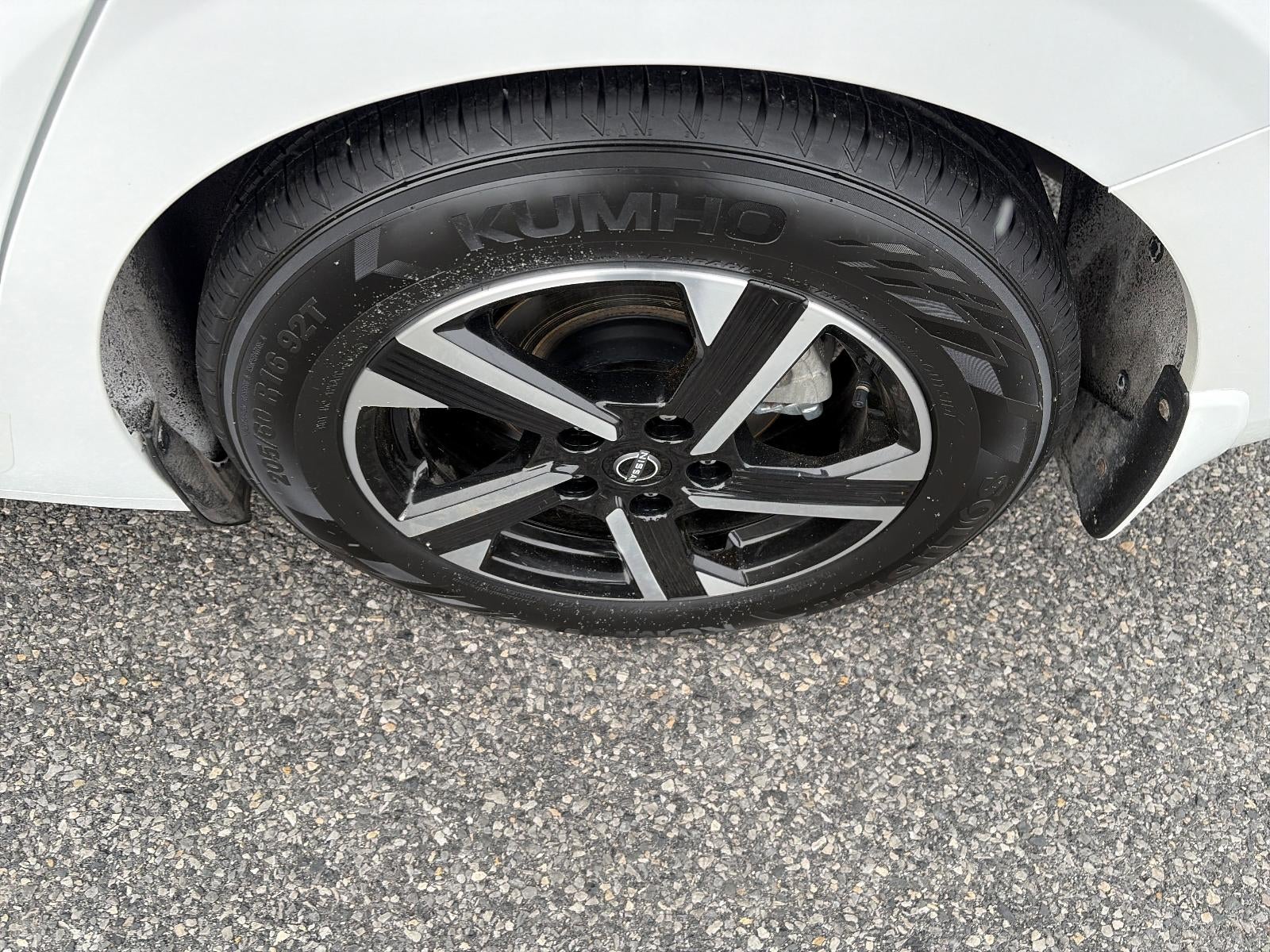 2024 Nissan Sentra SV CVT