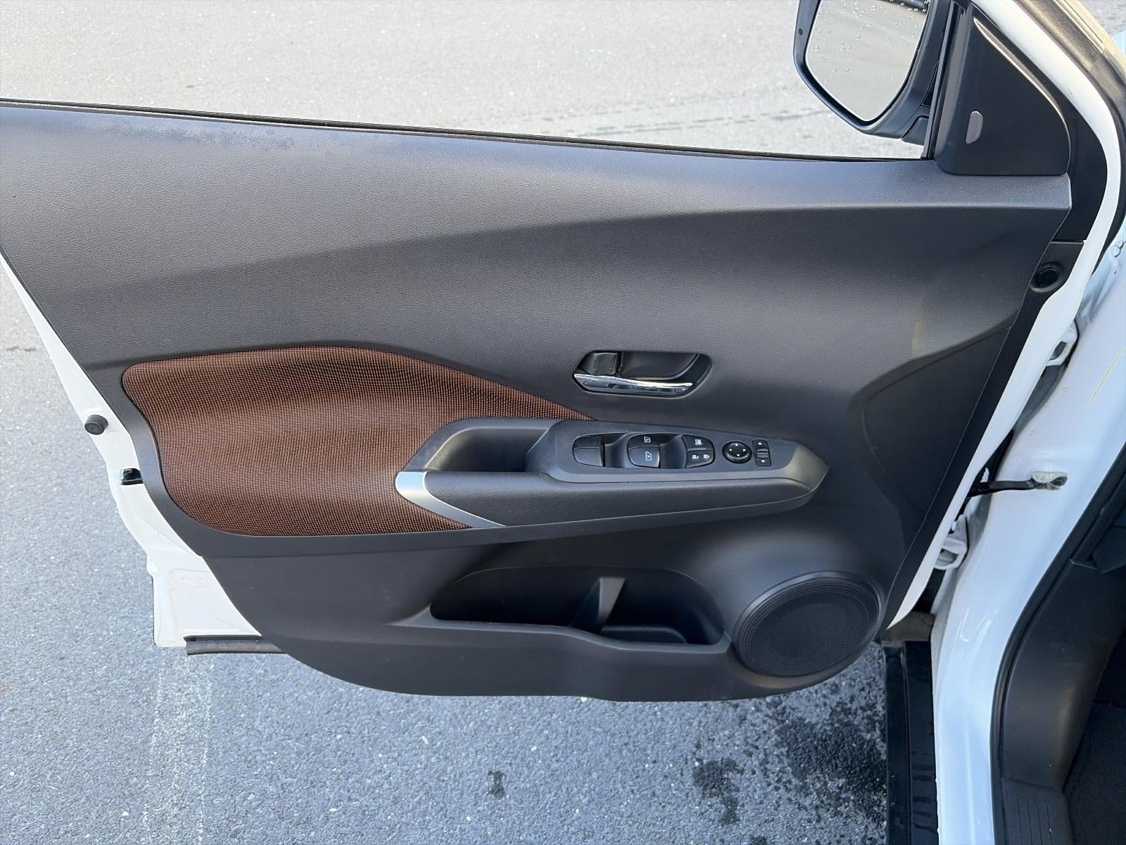 2023 Nissan Kicks SR FWD