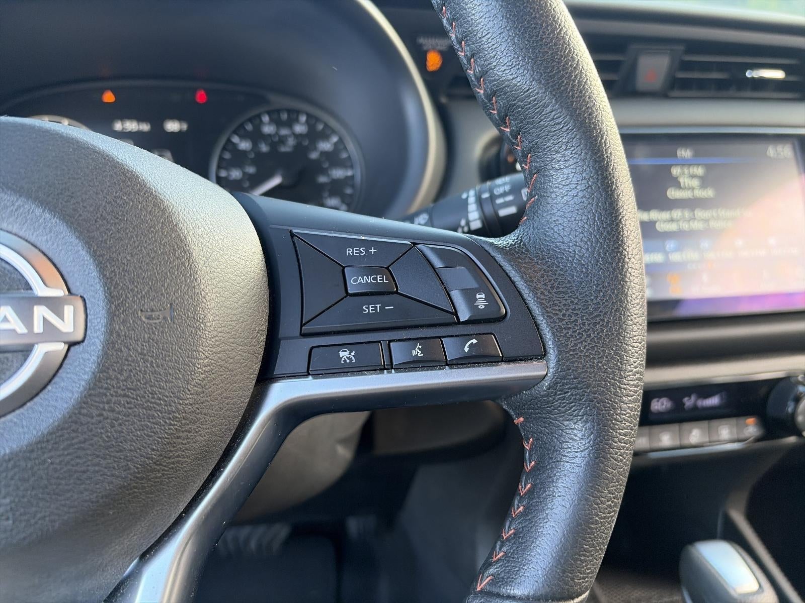 2023 Nissan Kicks SR FWD