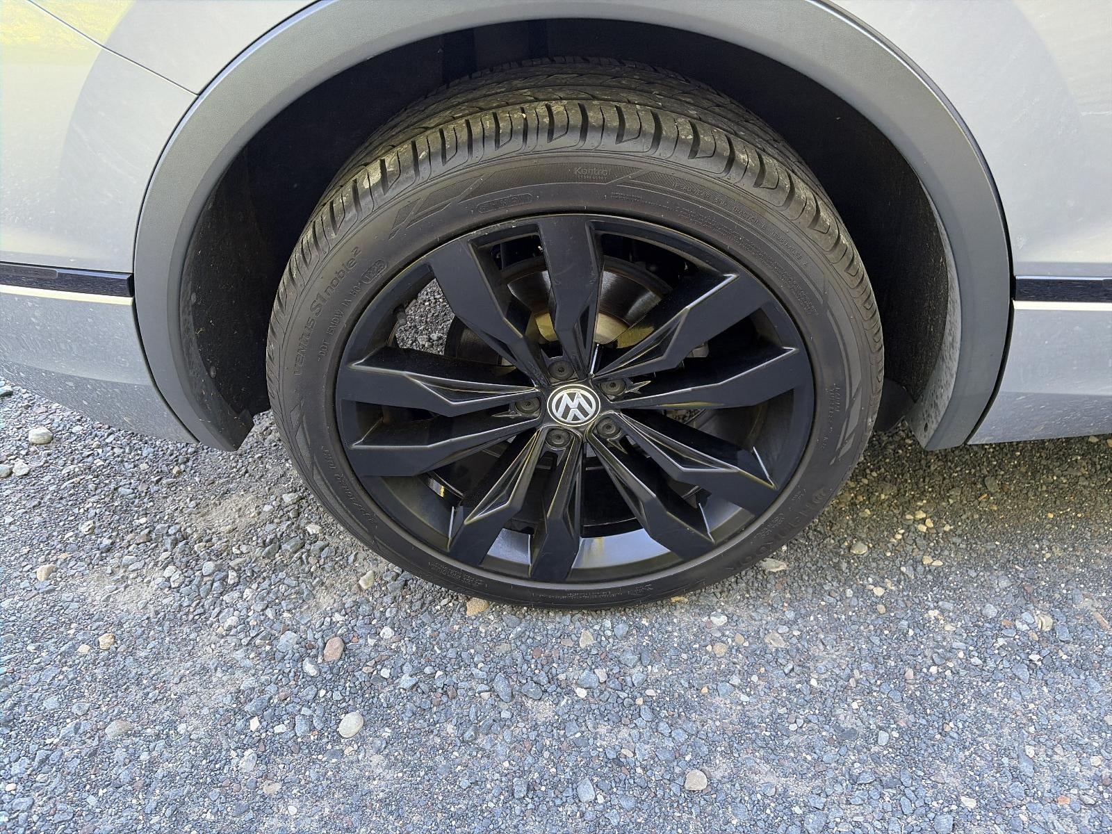 2021 Volkswagen Tiguan 2.0T SE R-Line Black 4MOTION
