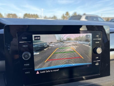 2025 Volkswagen Taos SE Black 4MOTION