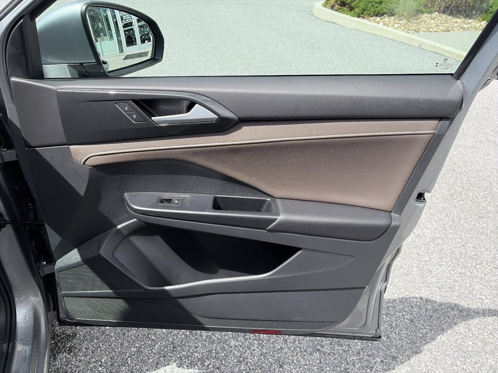 2023 Volkswagen Taos SEL 4MOTION *Ltd Avail*