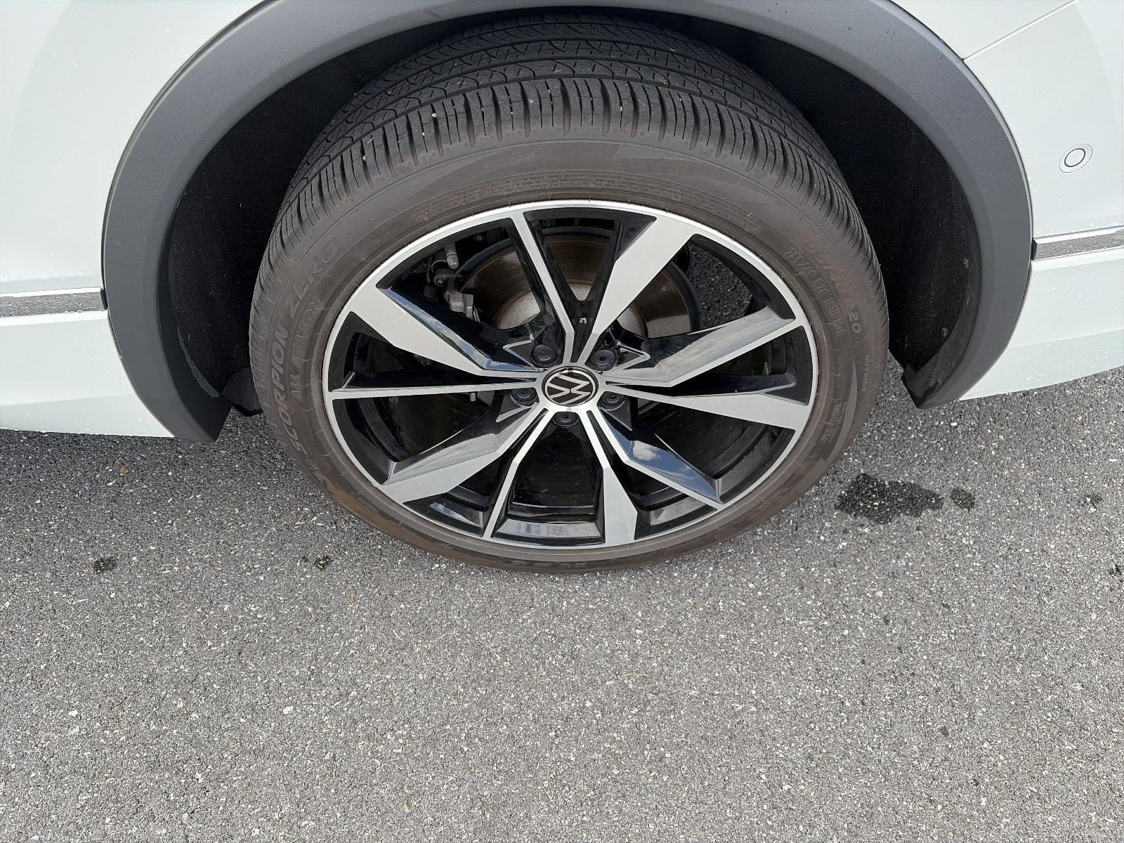 2024 Volkswagen Tiguan 2.0T SEL R-Line 4MOTION