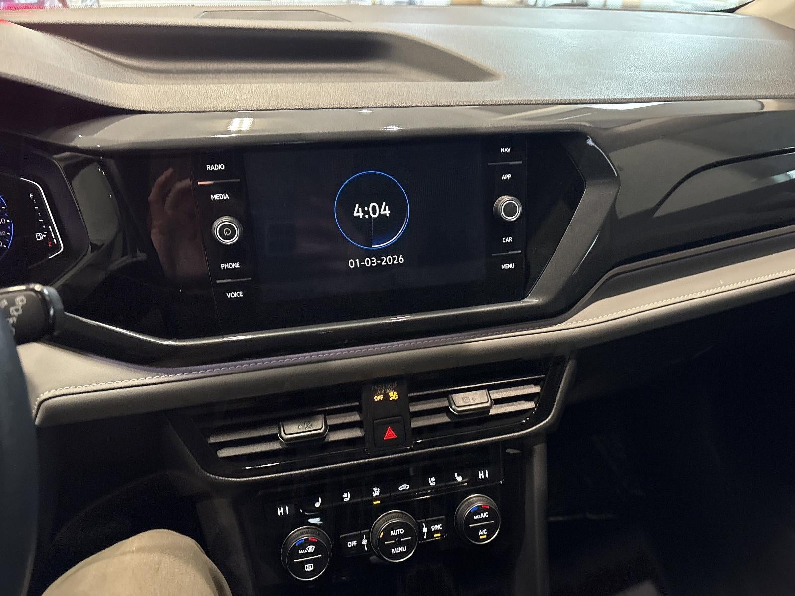 2024 Volkswagen Taos SEL 4MOTION