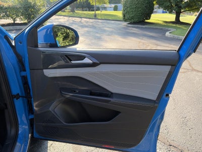 2024 Volkswagen Taos SEL 4MOTION