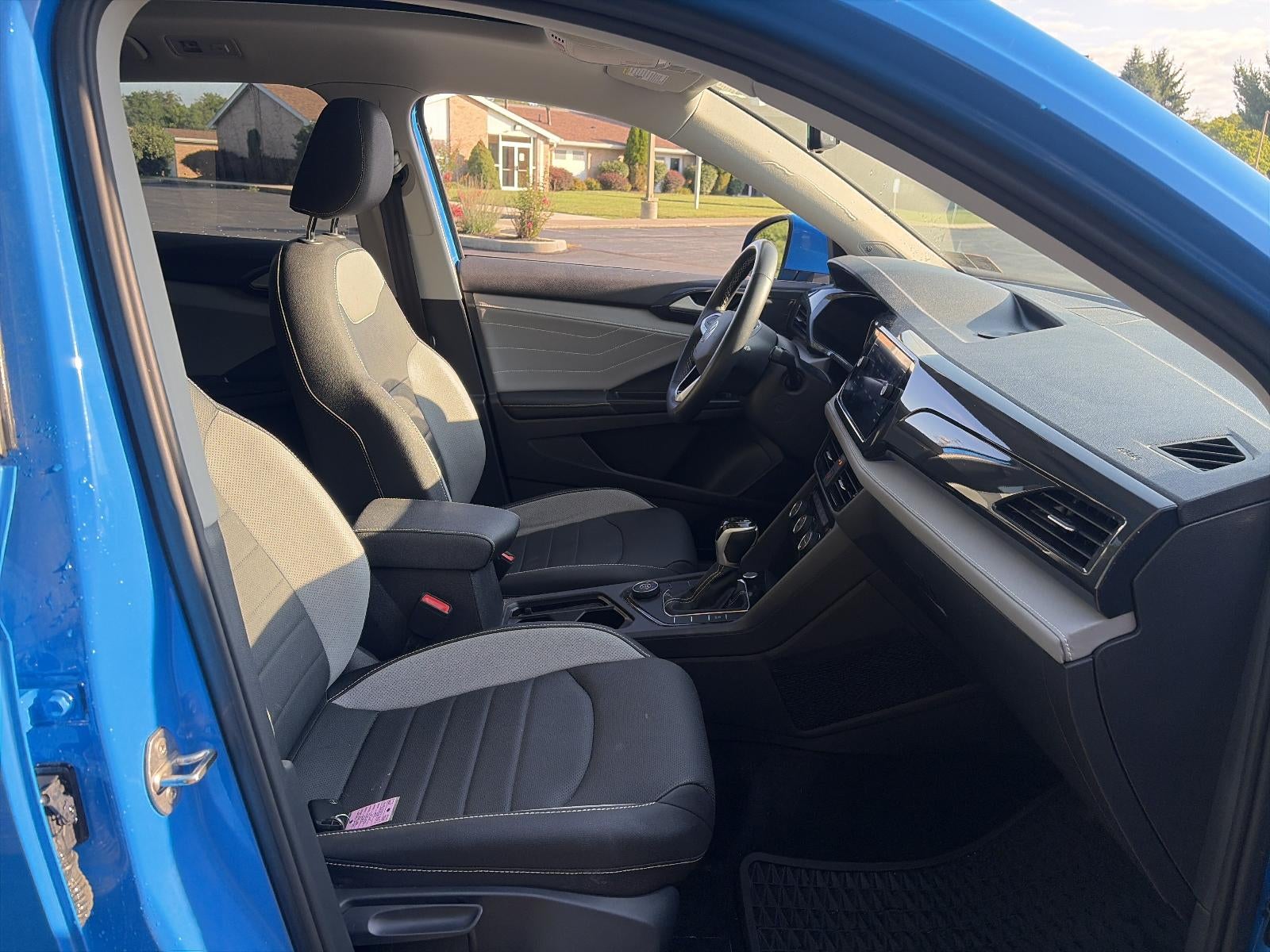 2024 Volkswagen Taos SEL 4MOTION