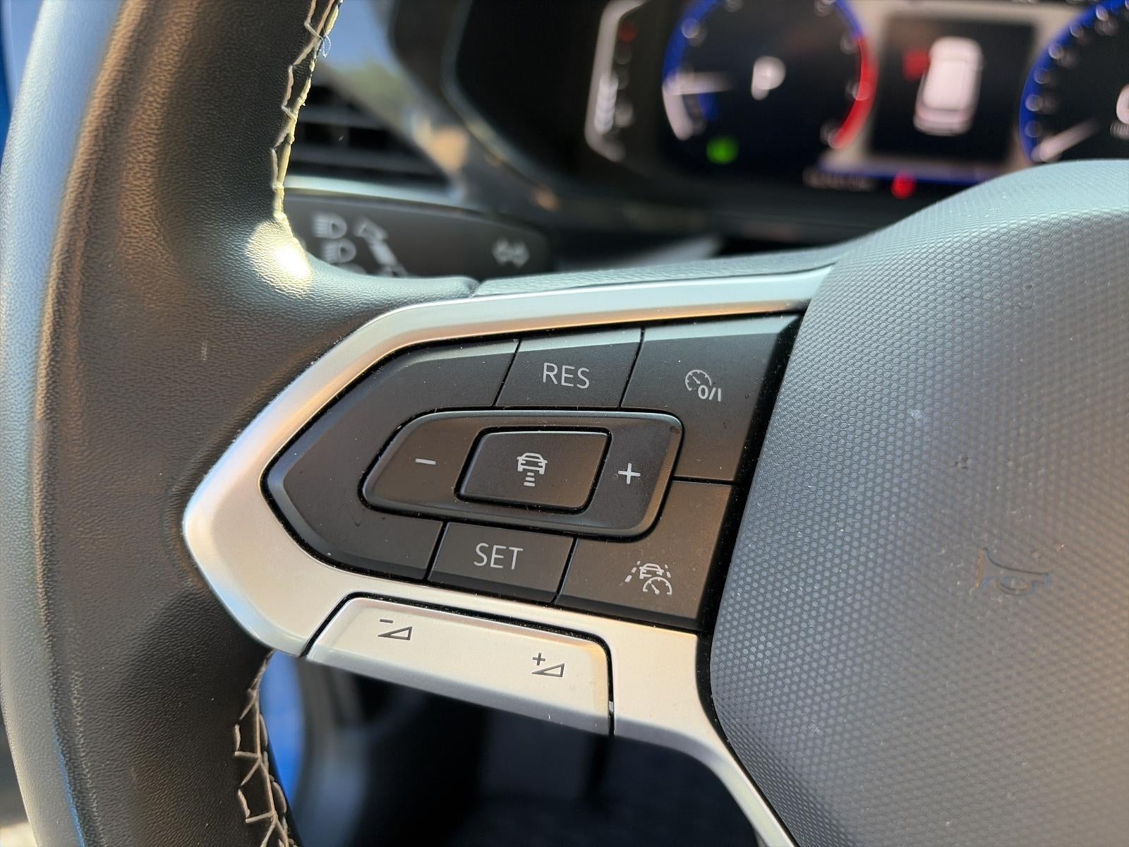 2024 Volkswagen Taos SEL 4MOTION