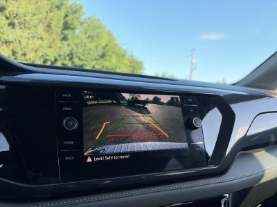 2024 Volkswagen Taos SEL 4MOTION