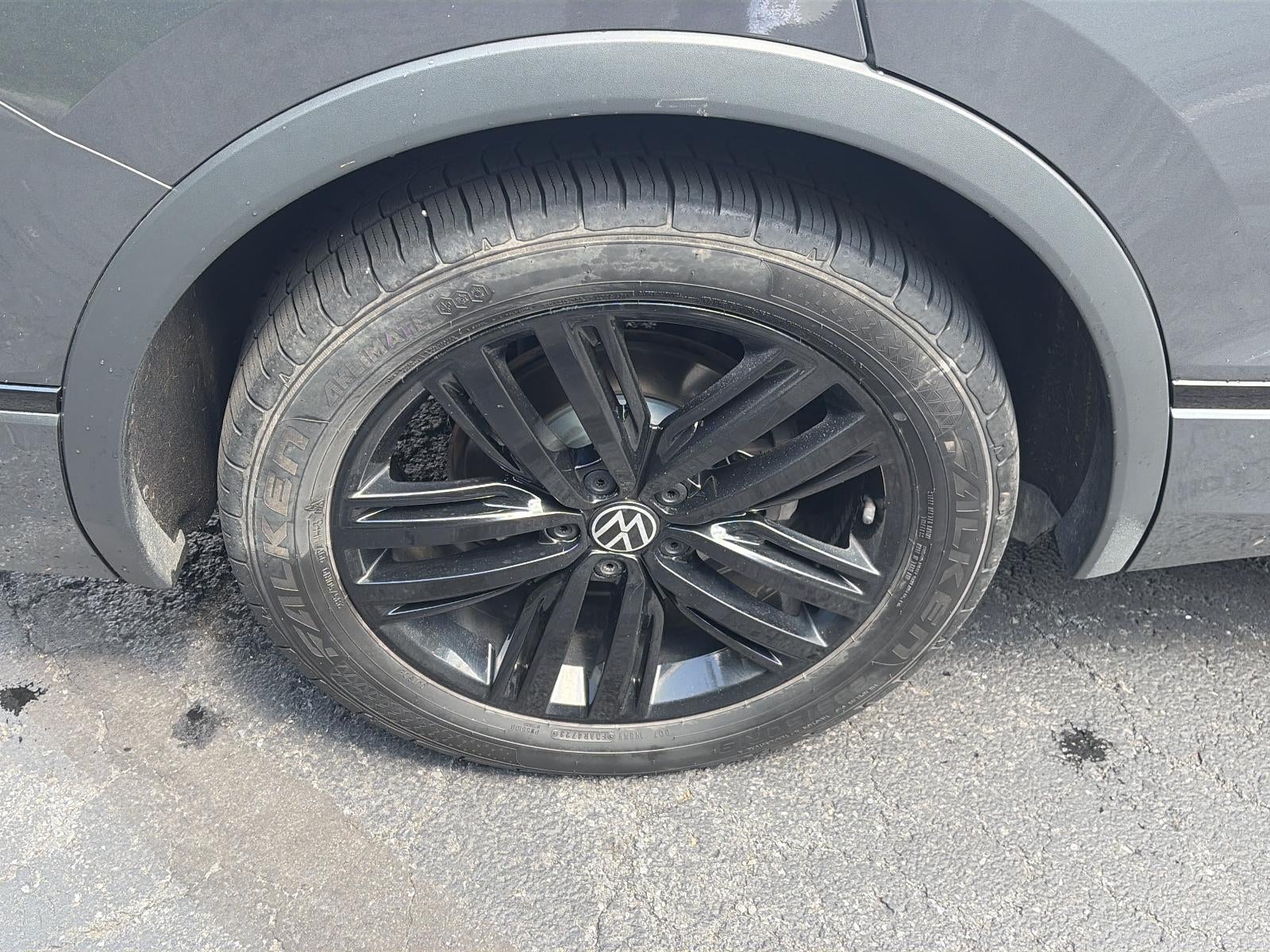 2022 Volkswagen Tiguan 2.0T SE R-Line Black 4MOTION