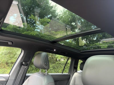 2022 Volkswagen Tiguan 2.0T SE R-Line Black 4MOTION