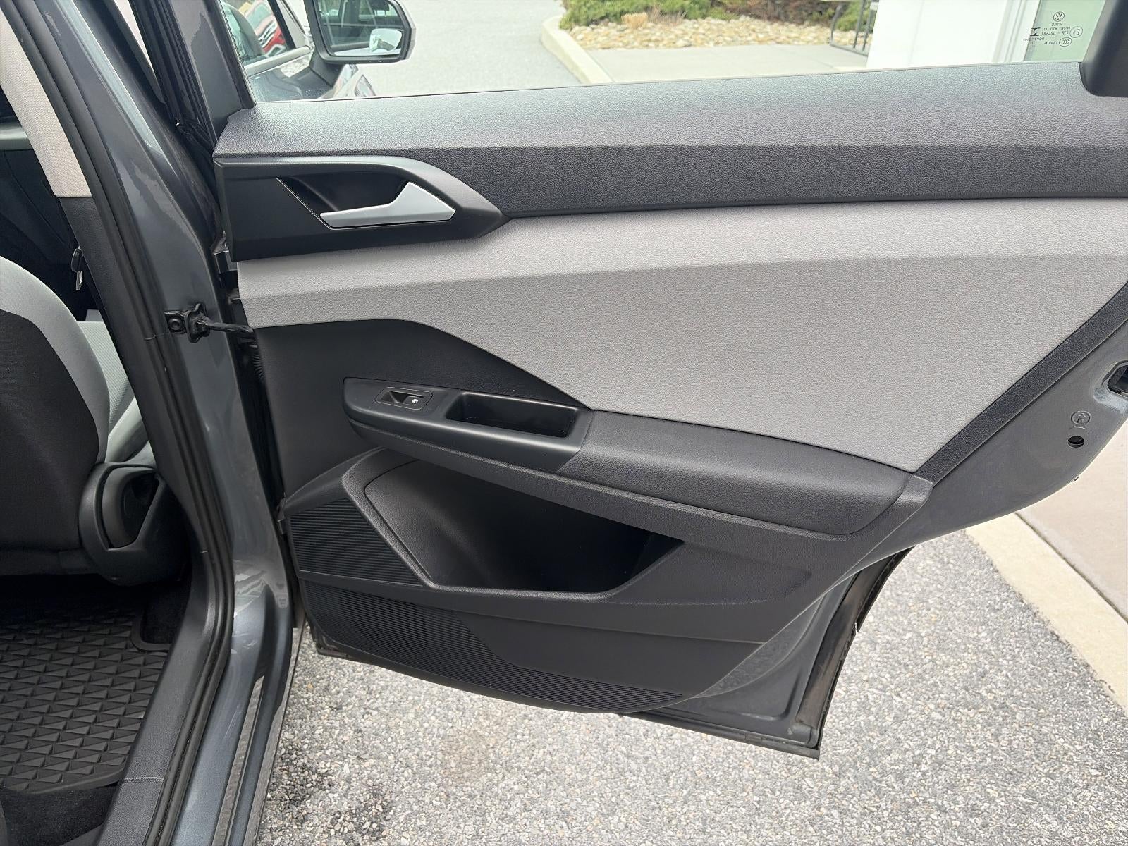 2022 Volkswagen Taos S 4MOTION