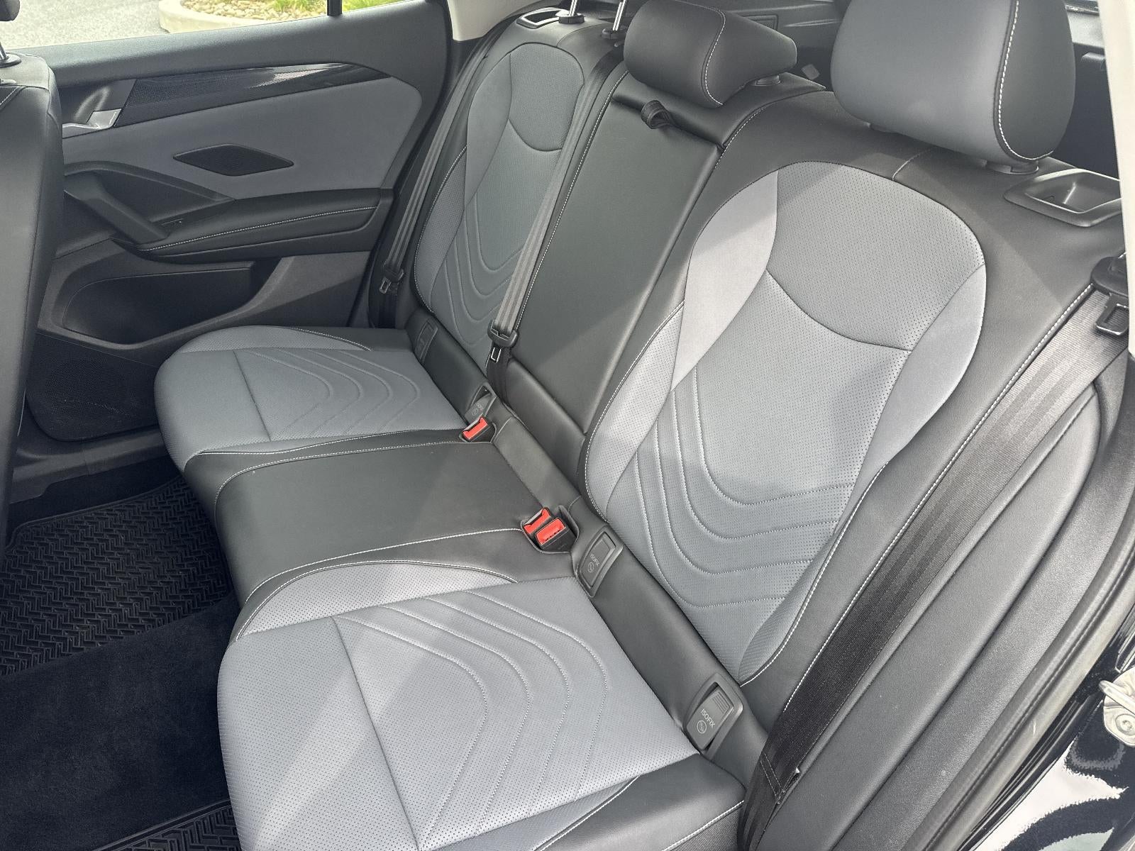 2025 Volkswagen Tiguan 2.0T SE 4MOTION