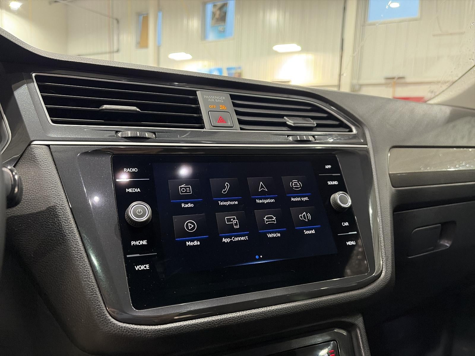 2023 Volkswagen Tiguan 2.0T SE 4MOTION