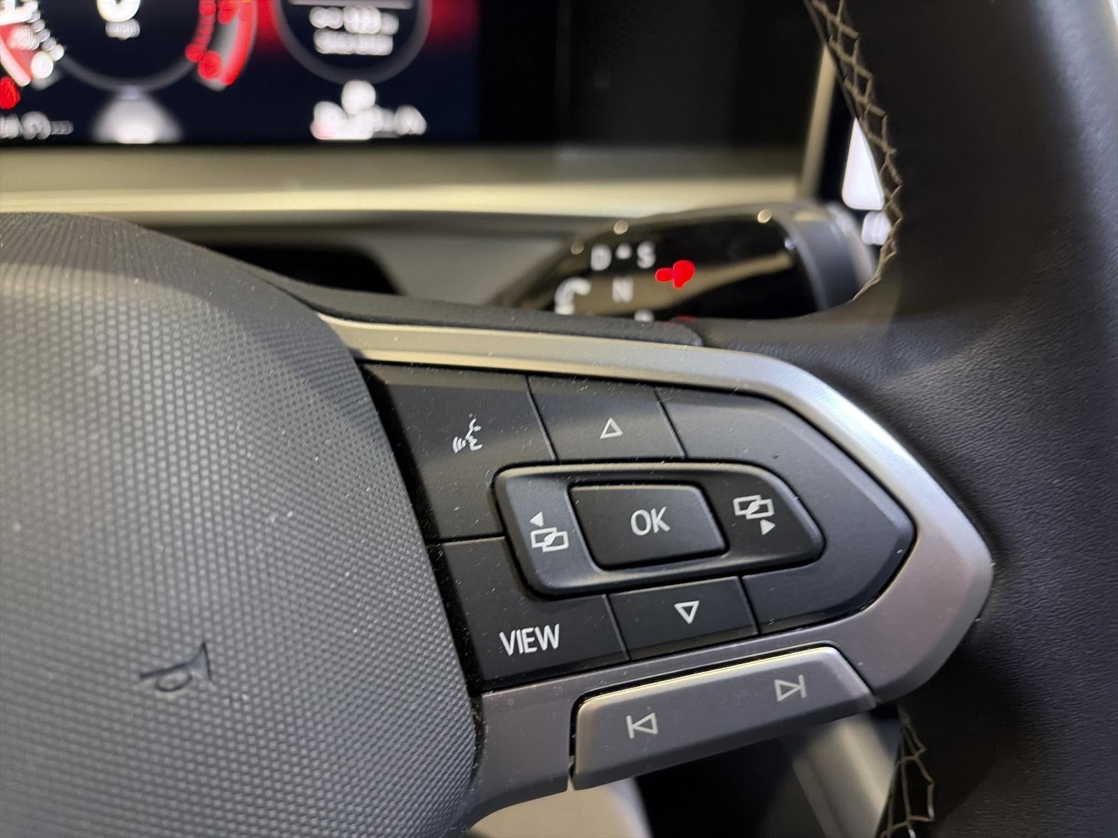 2025 Volkswagen Tiguan 2.0T SE 4MOTION