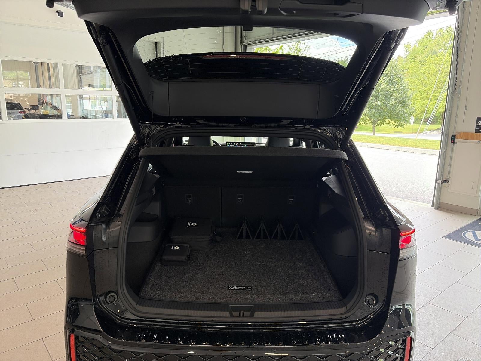 2026 Volkswagen Tiguan SEL R-Line Turbo 4MOTION
