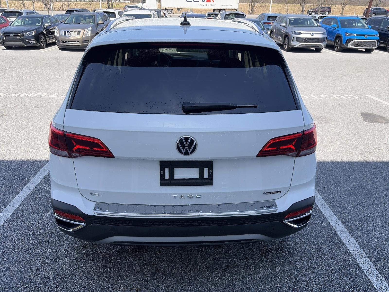 2024 Volkswagen Taos SE 4MOTION