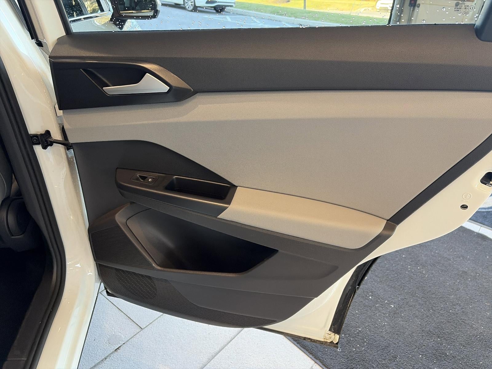 2022 Volkswagen Taos SE 4MOTION